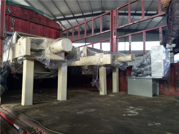 石蠟壓濾機(jī)
